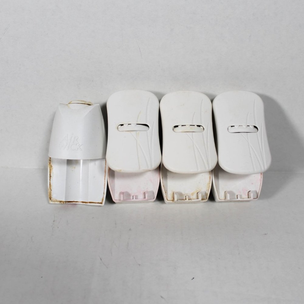 Glade & Airwick Oil Warmer Plug-Ins – 4 Total (Used)